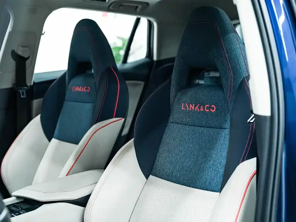 Lynk & Co 06 2021 из CN, фото 8