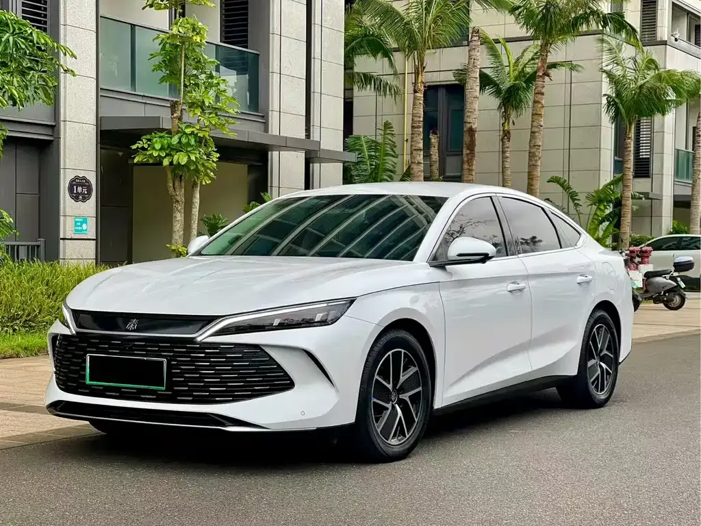 BYD Qin L — фото 1