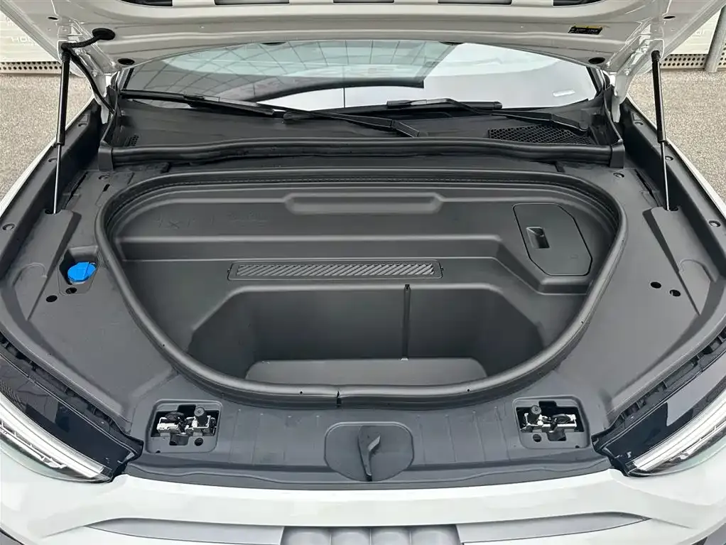 Audi Q6L e-tron 2025 из CN, фото 9