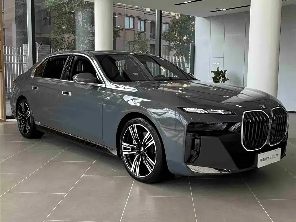 BMW 7 Series 2024 из CN, фото 3