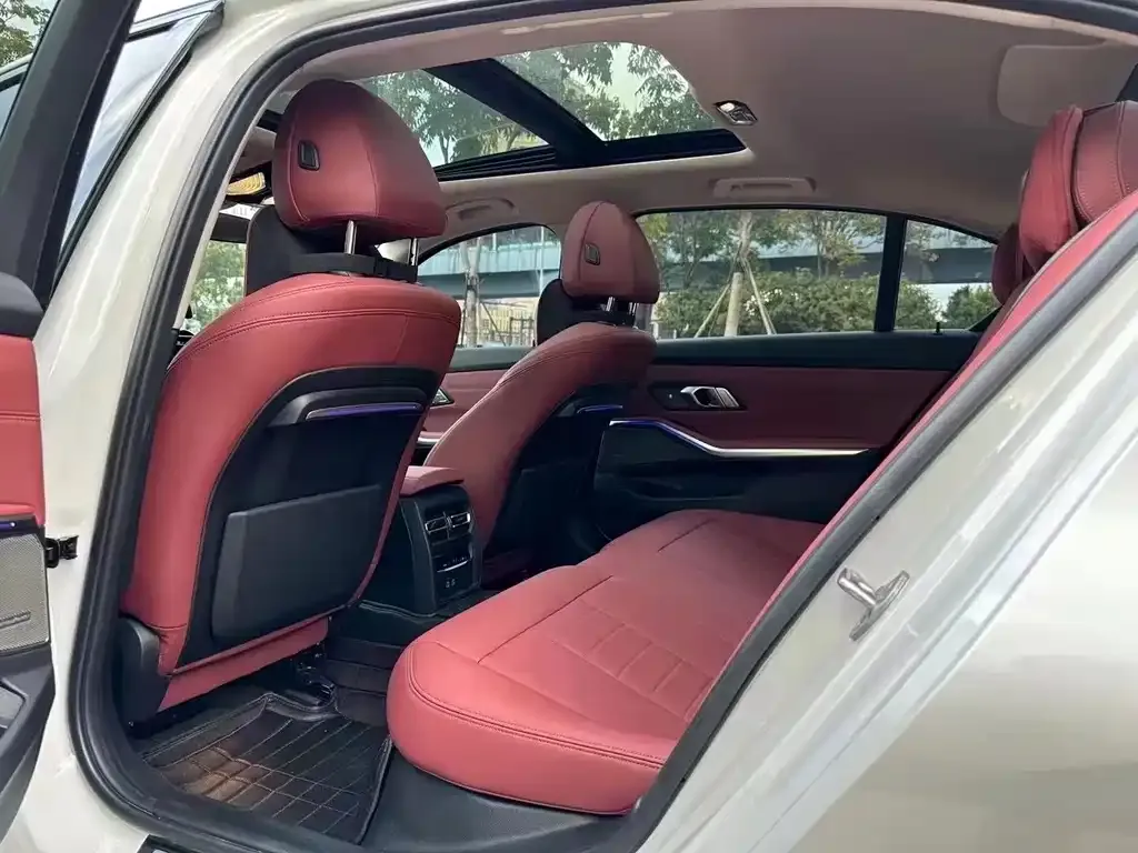 BMW 3 Series 2021 из CN, фото 5