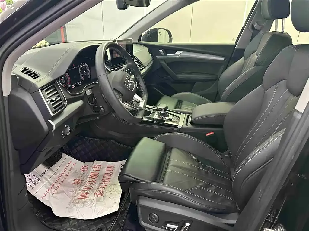 Audi Q5L 2023 из CN, фото 10