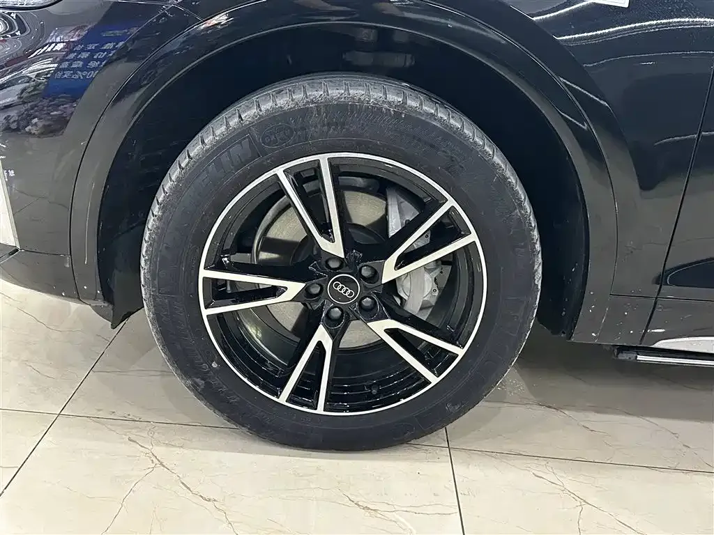 Audi Q5L 2023 из CN, фото 8