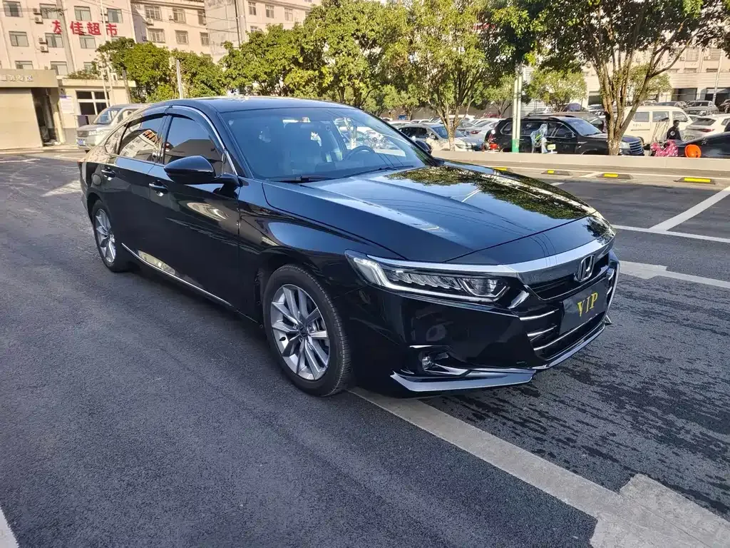 Honda Accord — фото 3