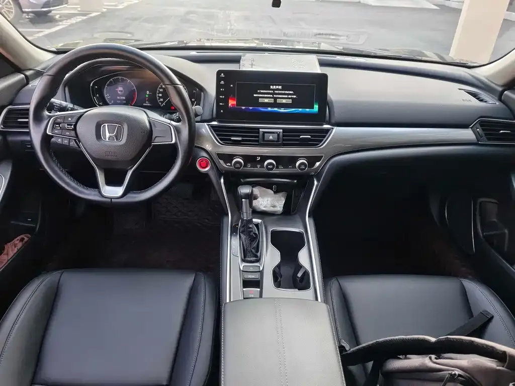 Honda Accord — фото 4