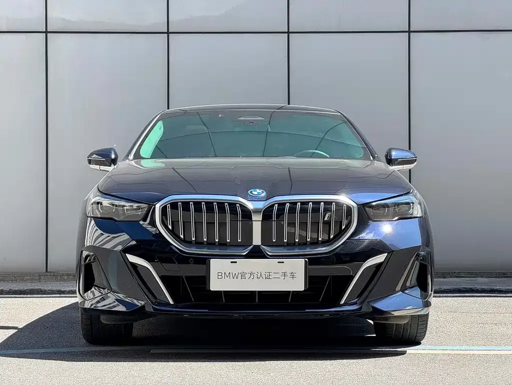 BMW i5 2024 из CN, фото 2