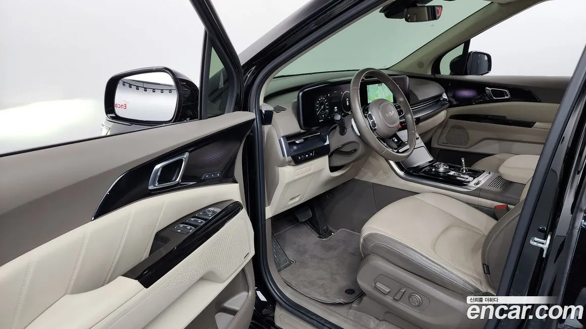 Kia Carnival — фото 10
