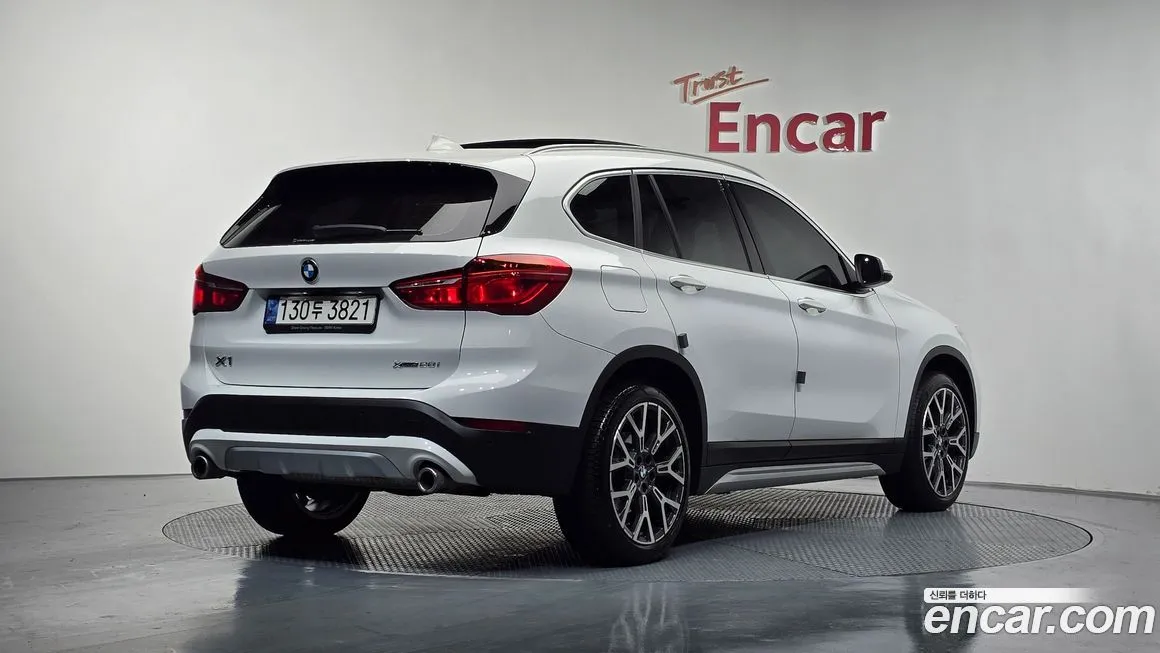 BMW X1 — фото 2