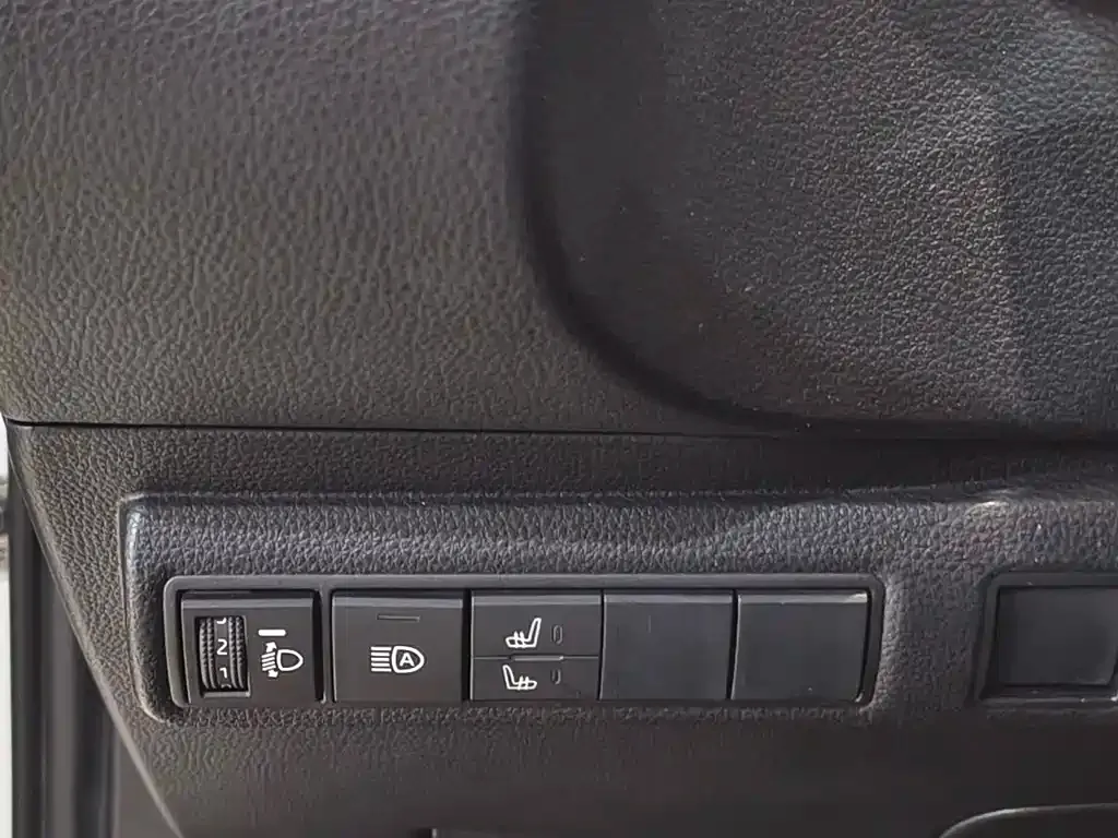 Toyota Levin 2023 из CN, фото 8