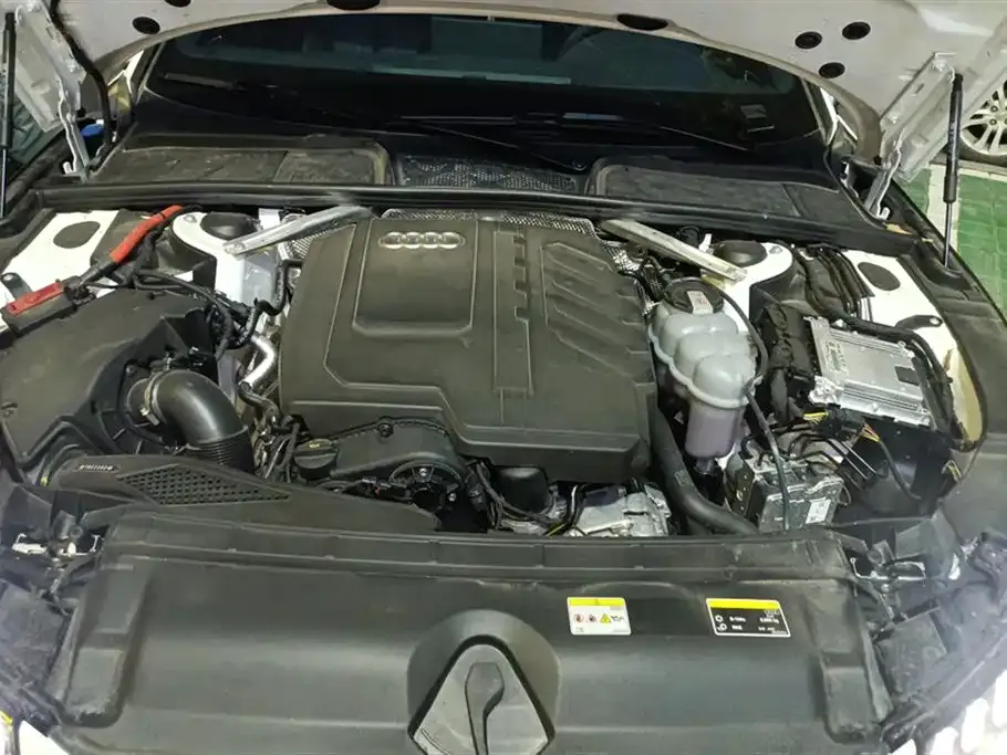 Audi A4L 2024 из CN, фото 10