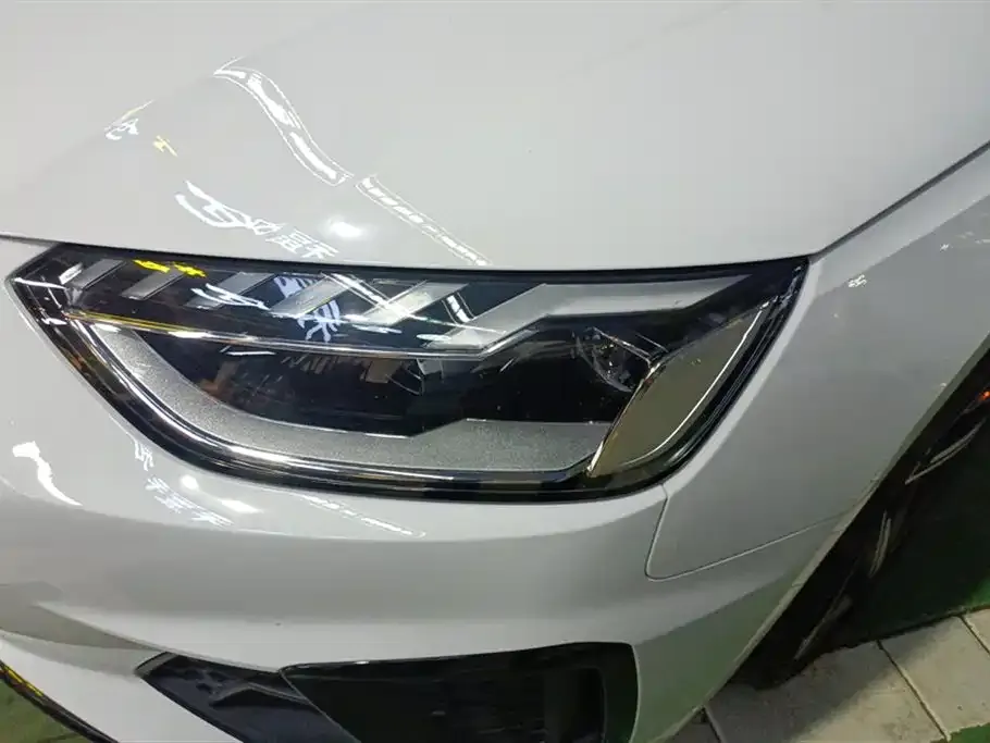 Audi A4L 2024 из CN, фото 5