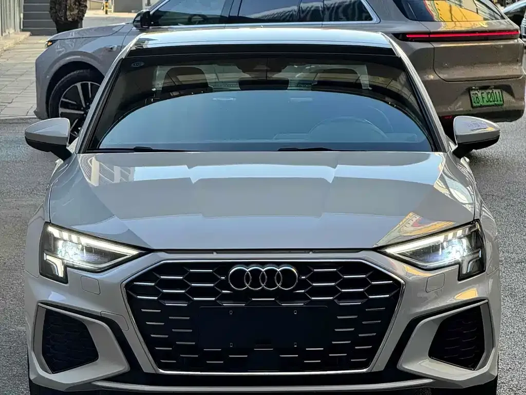 Audi A3 2023 из CN, фото 3
