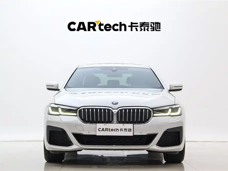 BMW 5 Series 2023 из CN, фото 2