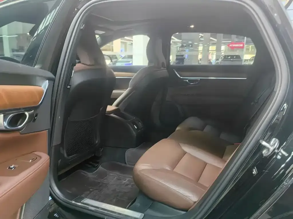 Volvo S90 2022 из CN, фото 6
