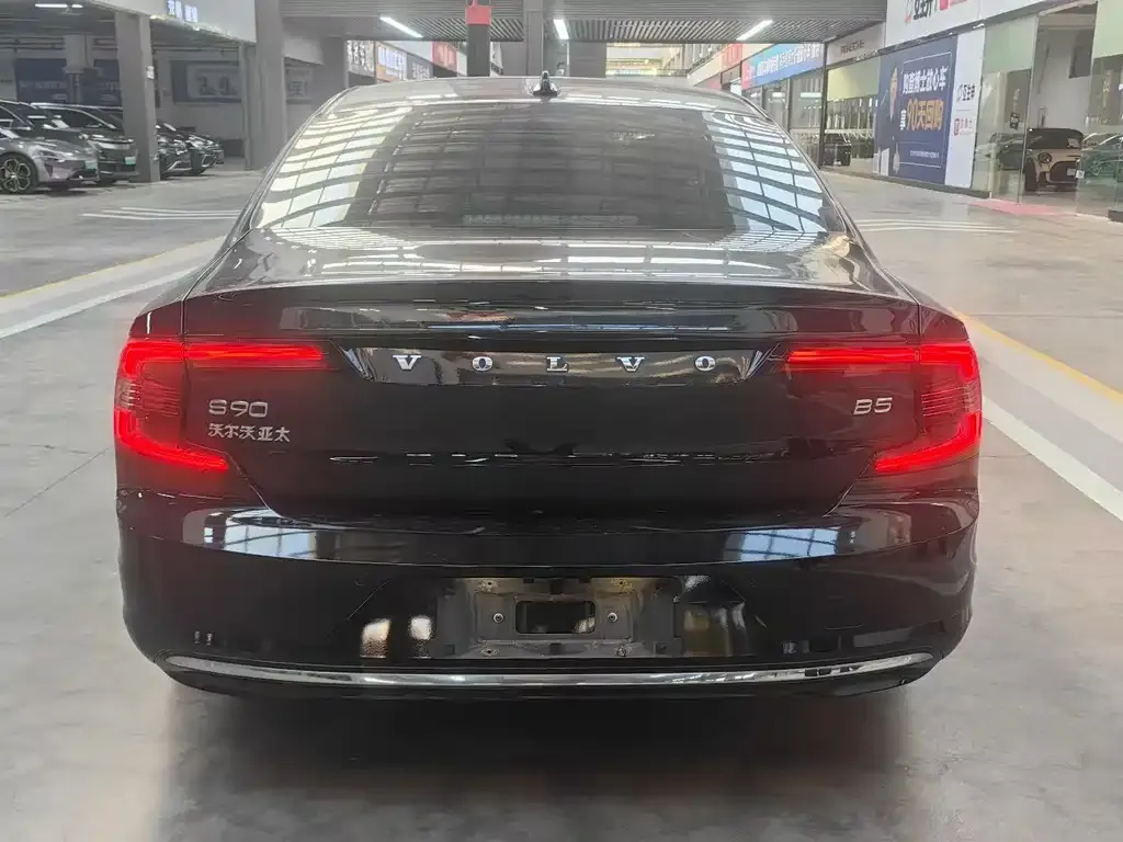 Volvo S90 2022 из CN, фото 8