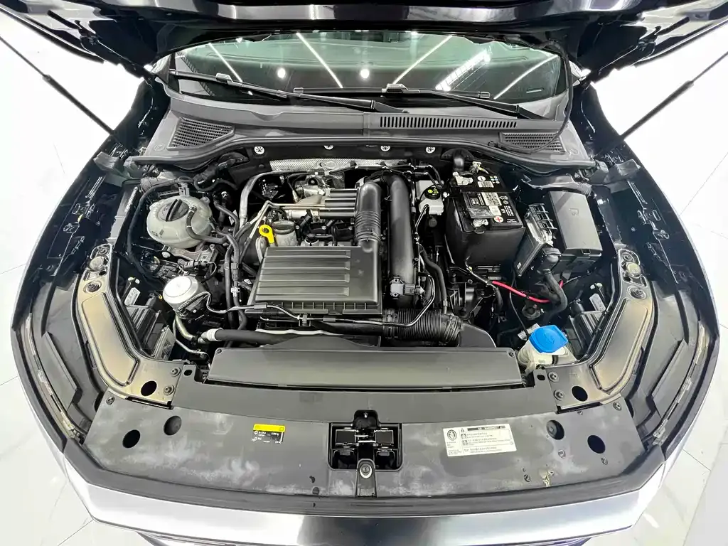 Volkswagen Passat 2022 из CN, фото 8
