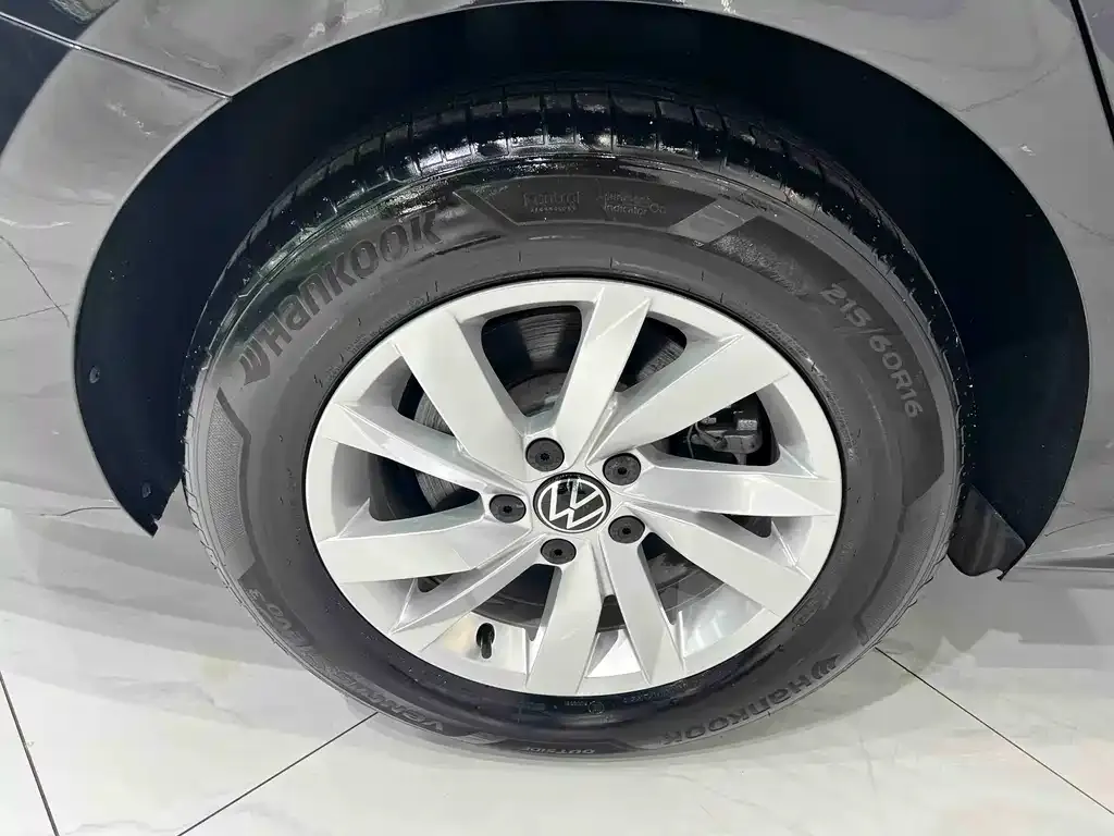 Volkswagen Passat 2022 из CN, фото 9