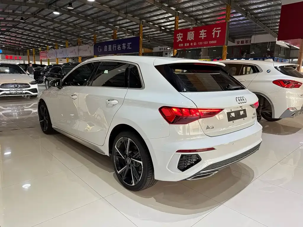 Audi A3 2023 из CN, фото 6