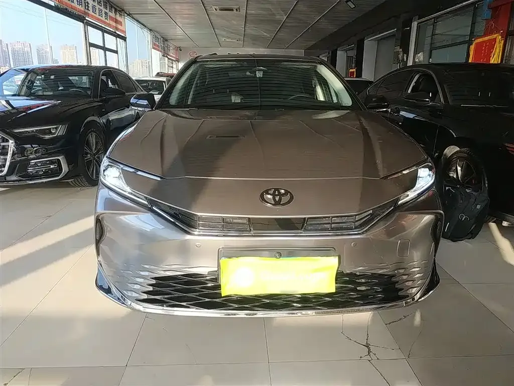 Toyota Camry 2024 из CN, фото 3