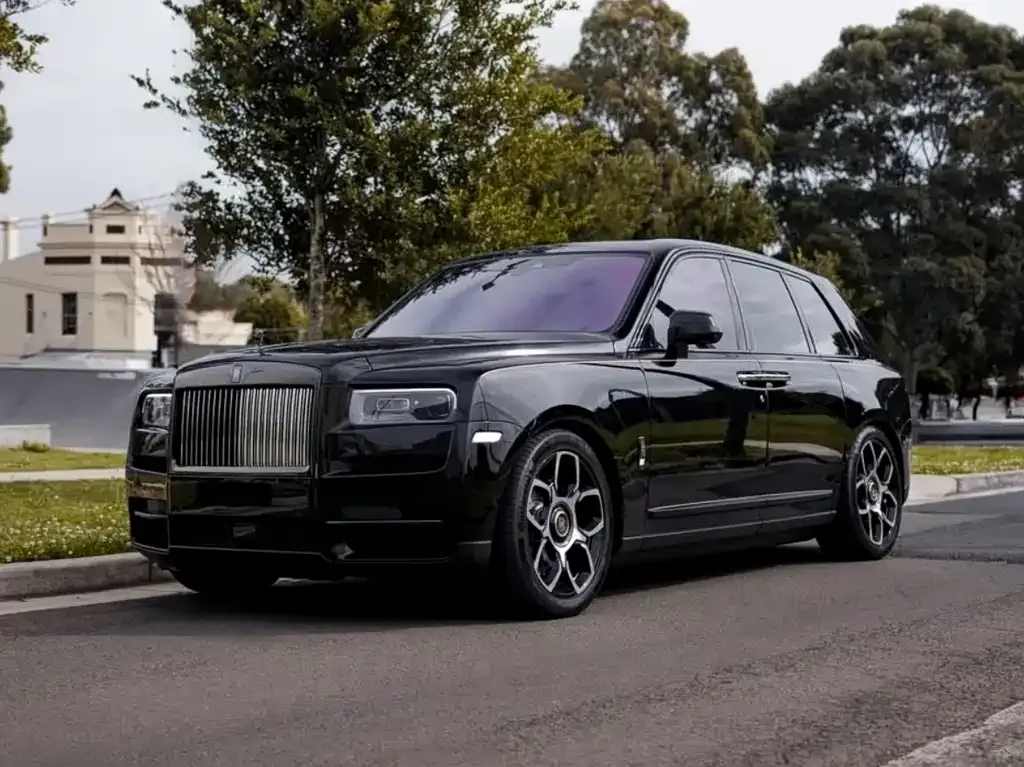Rolls-Royce Cullinan — фото 1