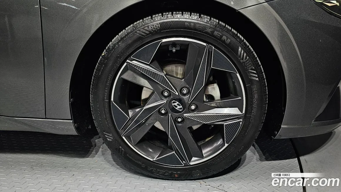 Hyundai AVANTE — фото 5