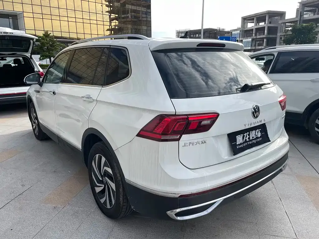 Volkswagen Tiguan L 2023 из CN, фото 8