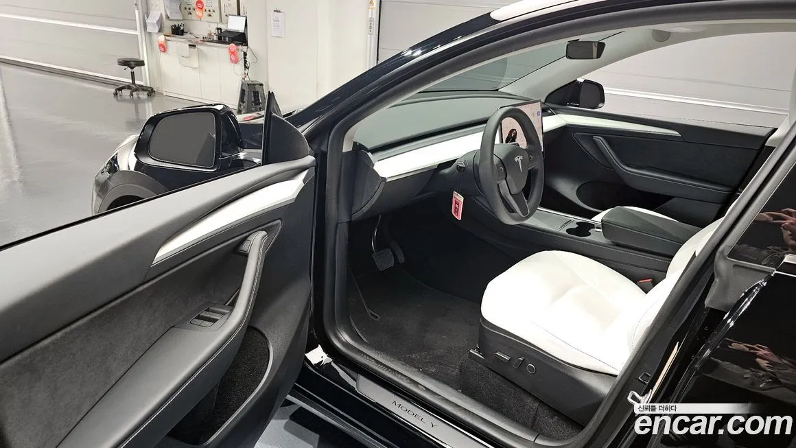 Tesla Model Y 2024 из KR, фото 10