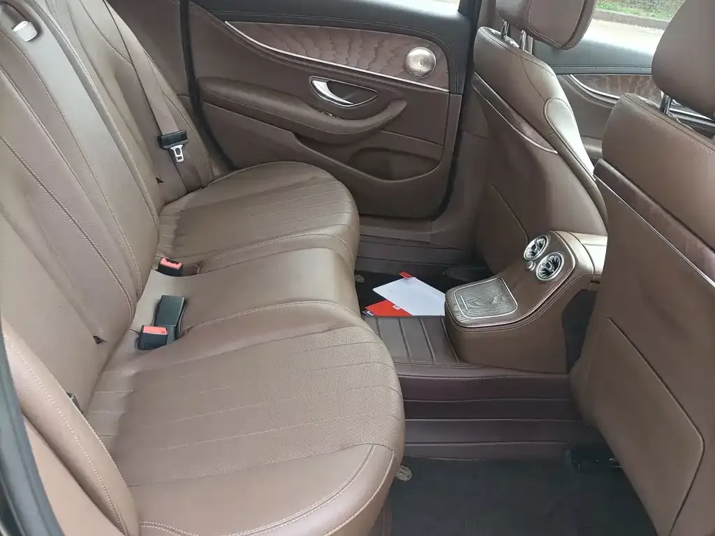 Mercedes-Benz E-Class 2023 из CN, фото 8