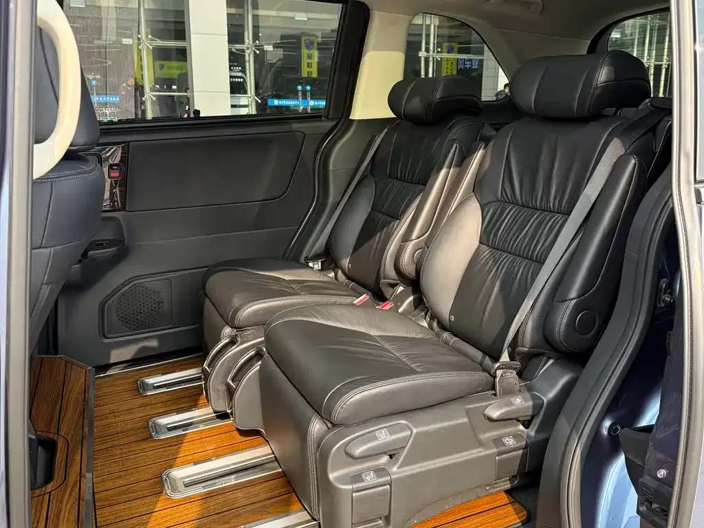 Honda Odyssey 2021 из CN, фото 8