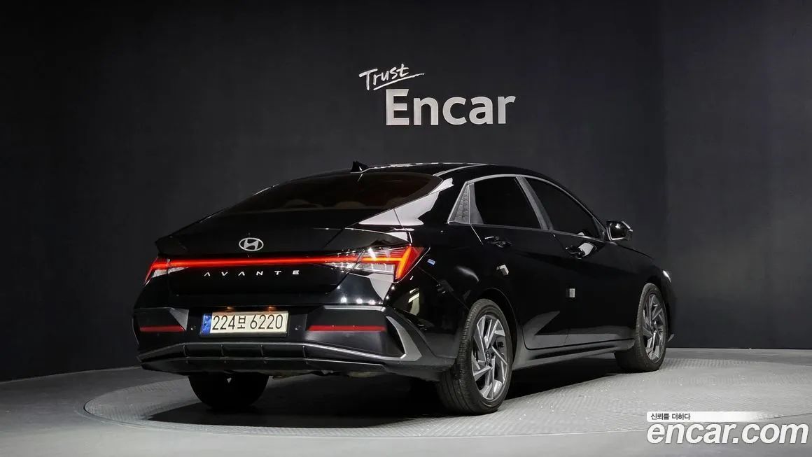 Hyundai AVANTE — фото 2