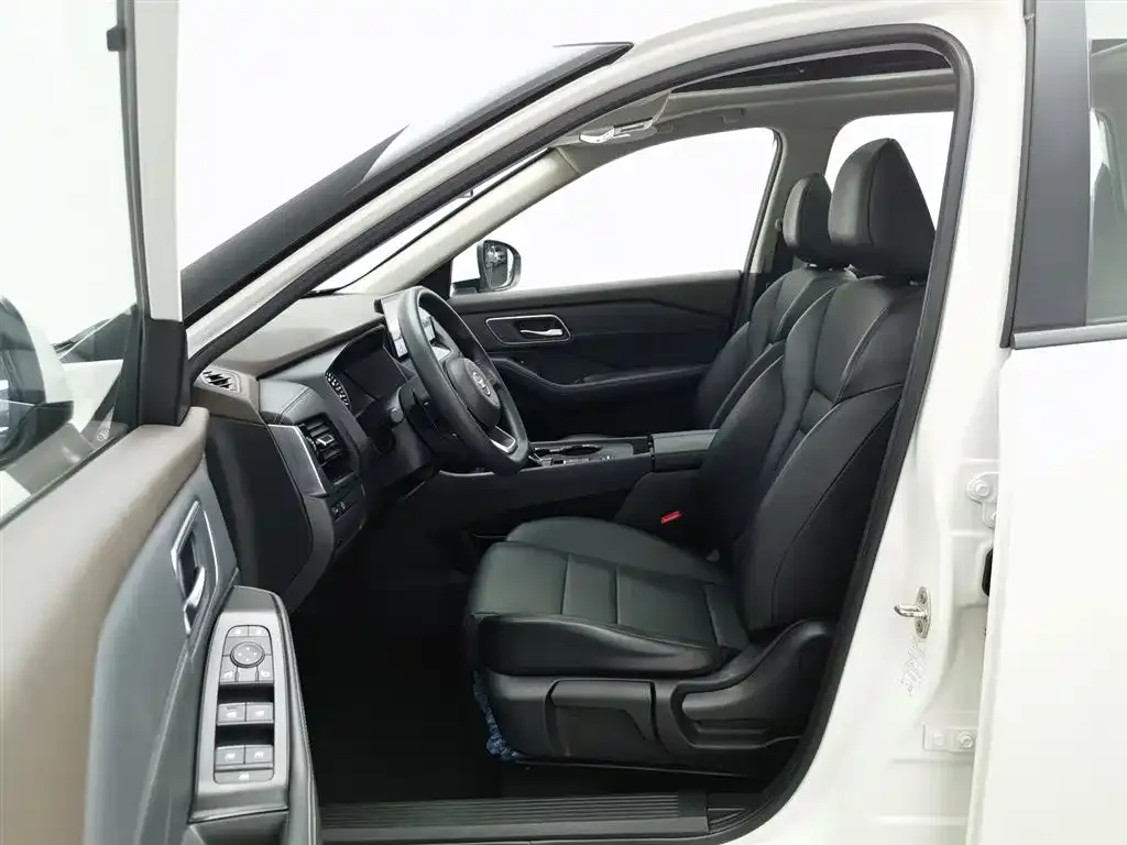 Nissan X-Trail — фото 10