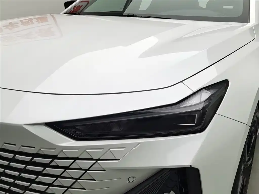 Changan UNI-V 2024 из CN, фото 7