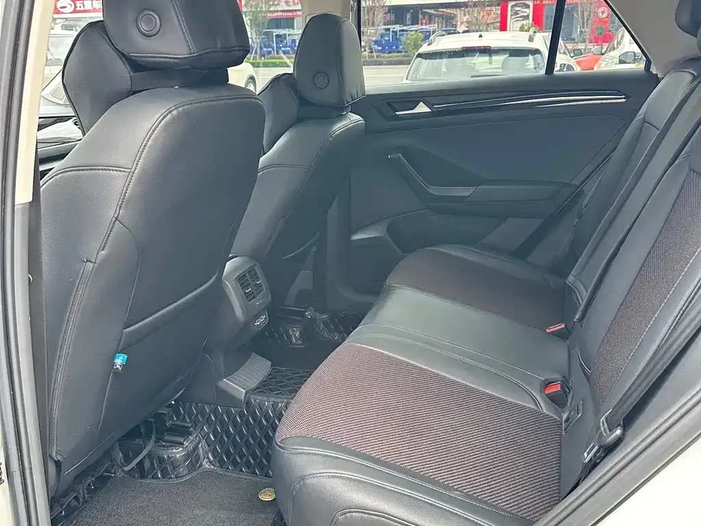 Volkswagen T-Roc 2022 из CN, фото 9