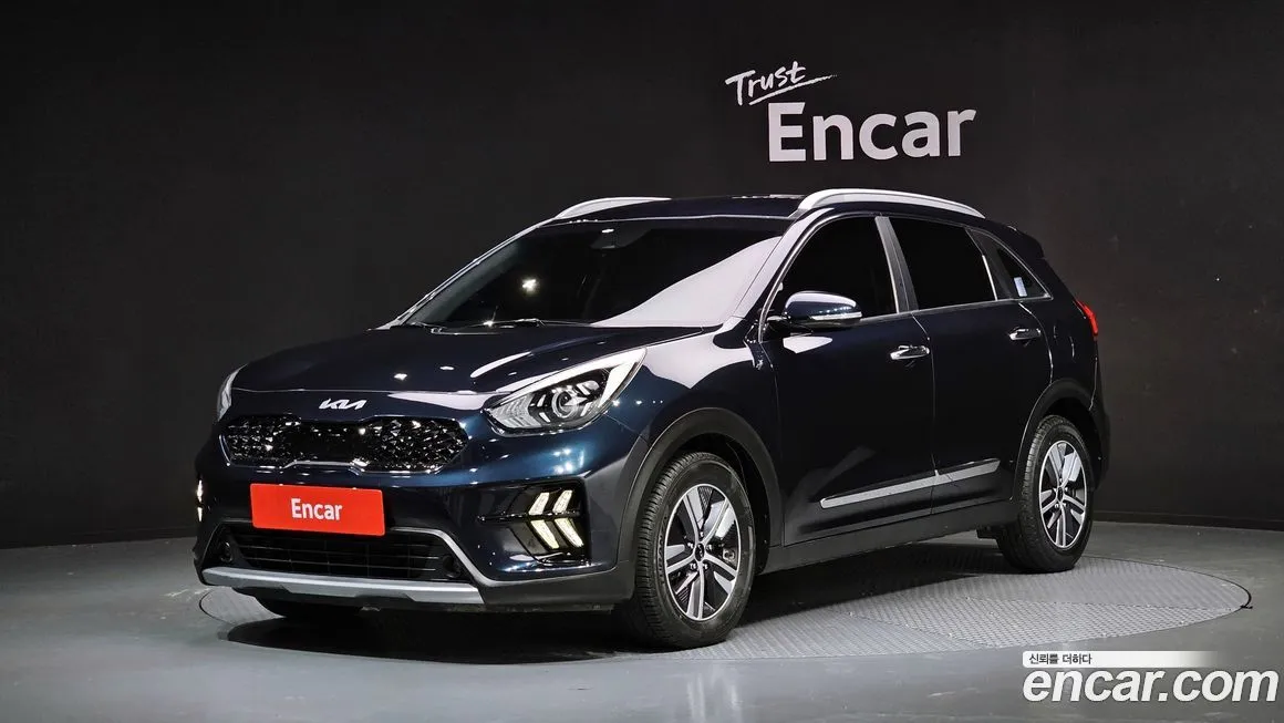 Kia Niro — фото 1