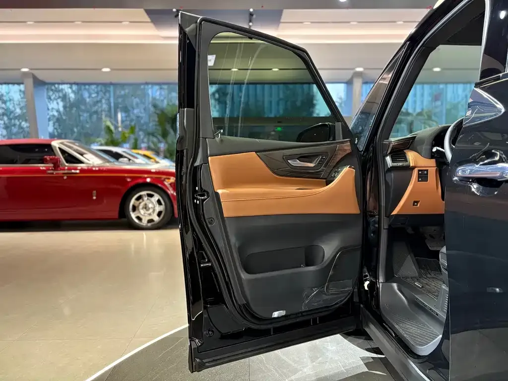 Toyota Vellfire 2024 из CN, фото 10