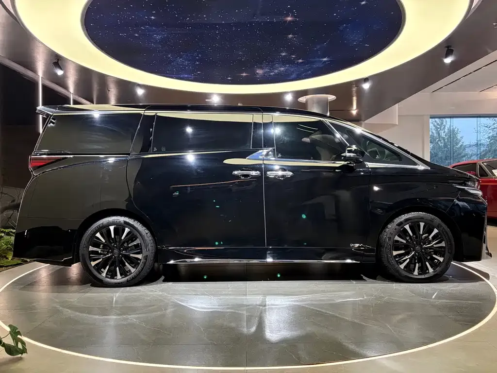 Toyota Vellfire 2024 из CN, фото 7