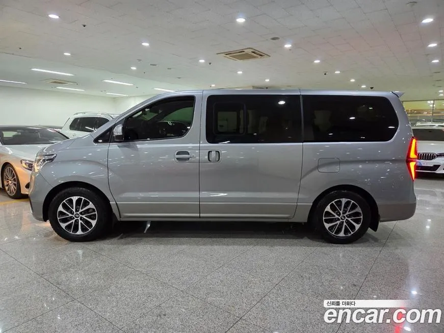 Hyundai Starex 2021 из KR, фото 3