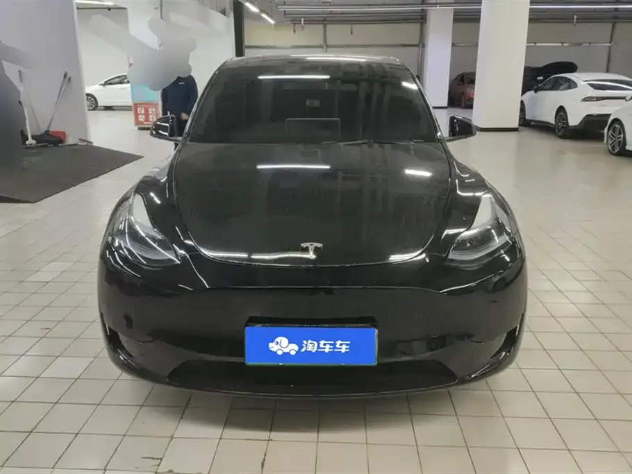 Tesla Model Y — фото 2