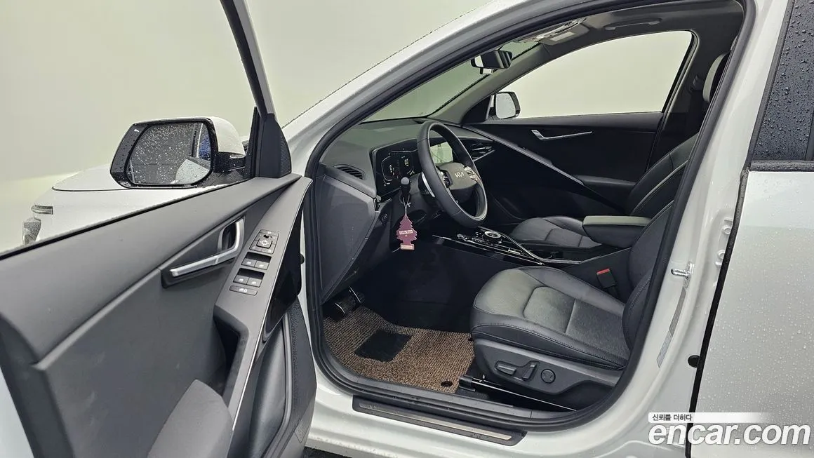 Kia Niro — фото 10