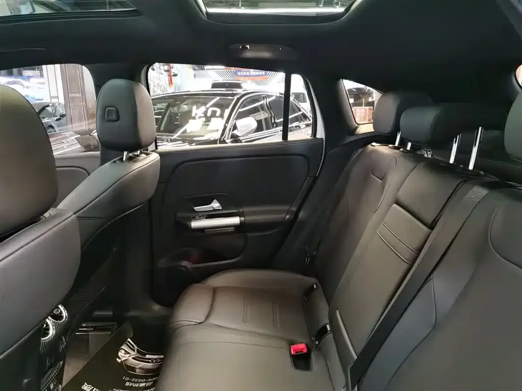 Mercedes-Benz GLA 2023 из CN, фото 10