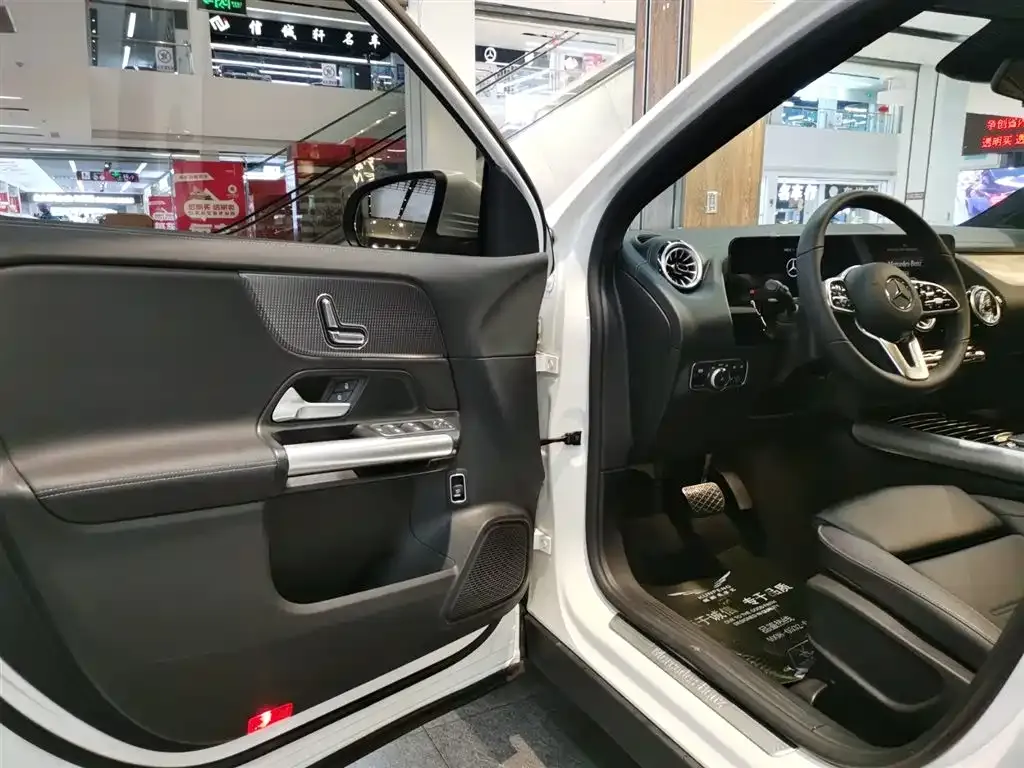 Mercedes-Benz GLA 2023 из CN, фото 5