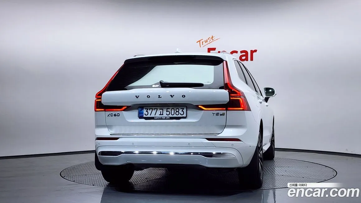 Volvo XC60 — фото 4