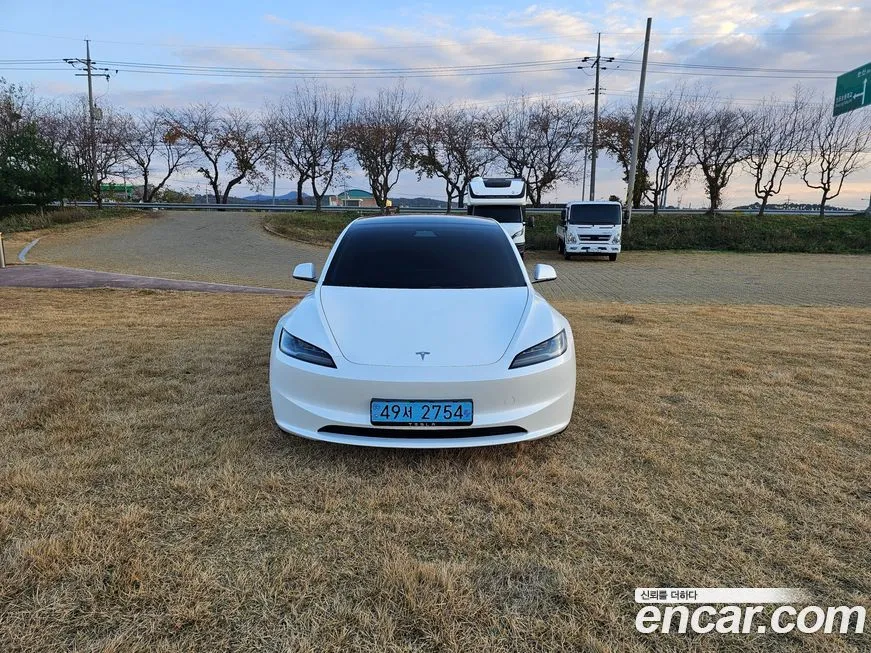 Tesla Model 3 — фото 2