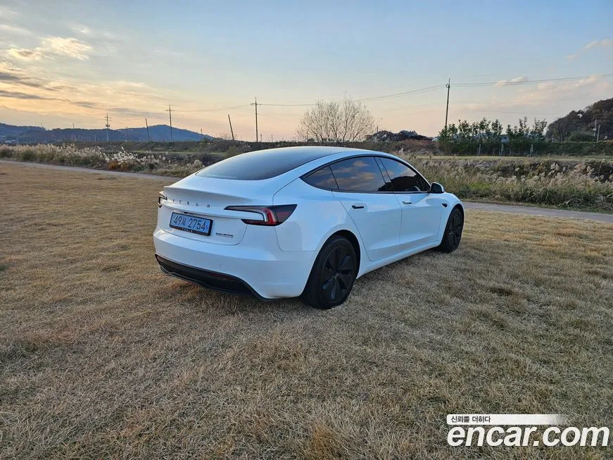 Tesla Model 3 — фото 5