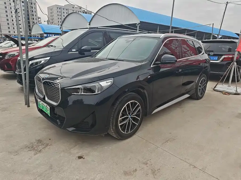 BMW iX1 2025 из CN, фото 1