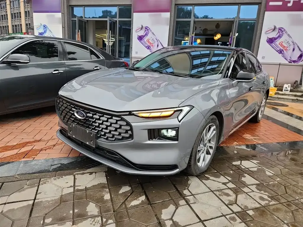 Ford Mondeo 2023 из CN, фото 2