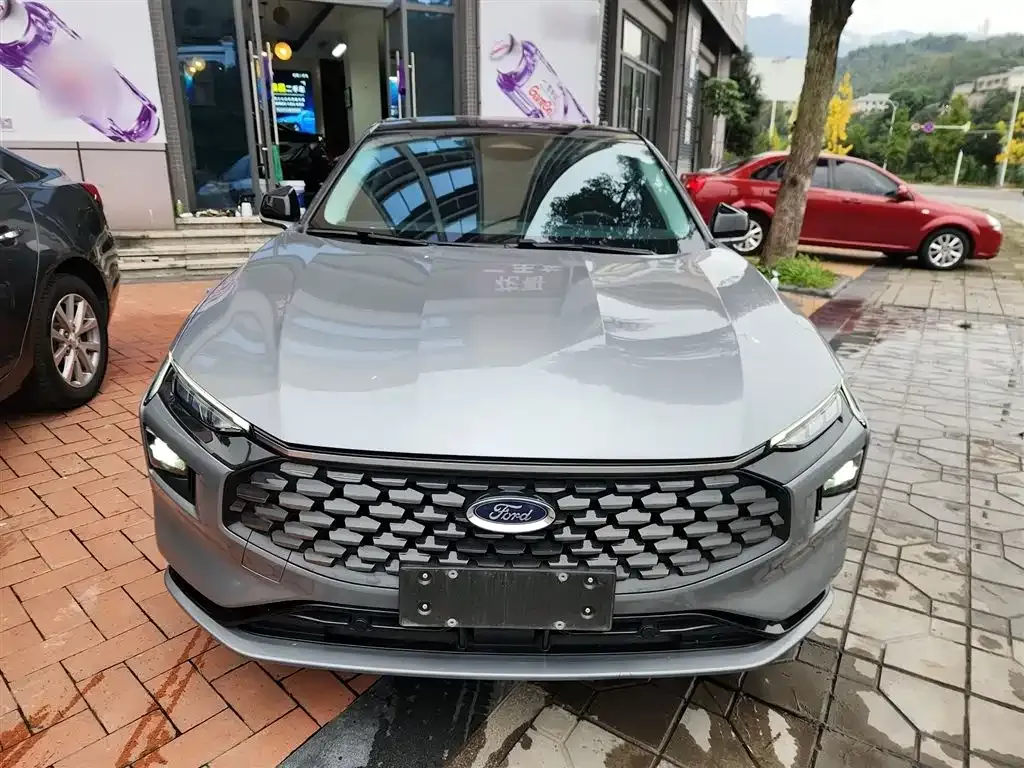 Ford Mondeo 2023 из CN, фото 3