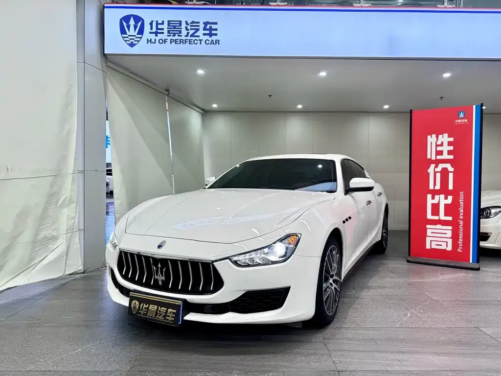 Maserati Ghibli — фото 1