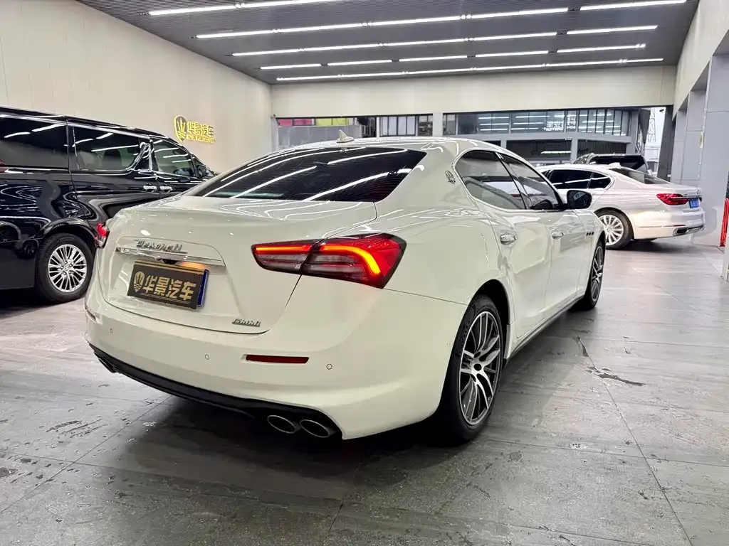 Maserati Ghibli — фото 6
