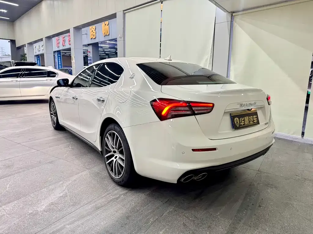 Maserati Ghibli — фото 7